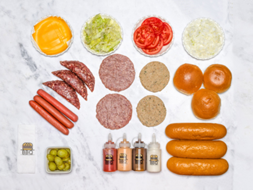 New Mix Slider Box - Box Contents * Contains * * Contains * 6 pieces of meat slider * 6 pieces of chicken slider * 6 pieces of kofta * 6 pieces of sausage * In addition to: Bamoon - cheese - tomato lettuce - onions. * 4 types of sauces in addition to pickles. *