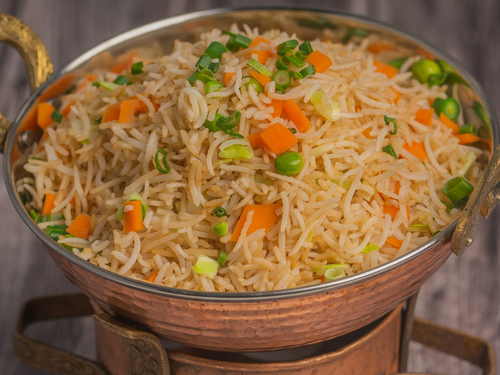 أرز محمر مع الخضار