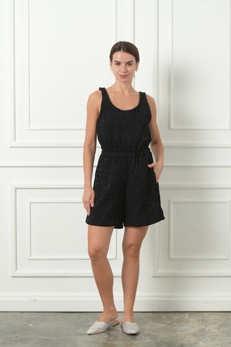 BLACK SHORT AND TANK TOP SET