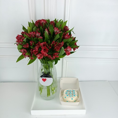 Father's Day 003 - The Acrylic tray contains flowers and cake