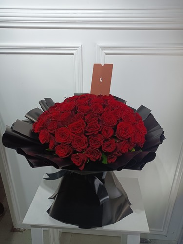 Red Rose Bouquet 01 - The Bouquet contains100 stems