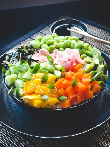 Vegetable poke bowl