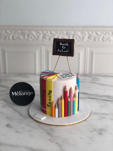 6x5 inch Back to School Cake