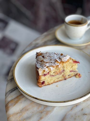 Almond Strawberry Cake