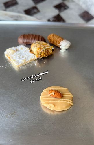 Assorted  Tin  Biscuit