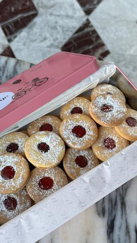 Linzer Cookies