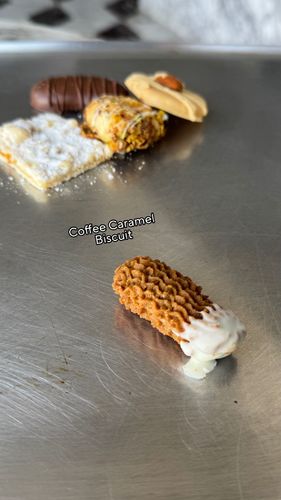 Assorted  Tin  Biscuit