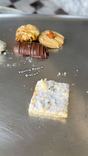 Assorted  Tin  Biscuit