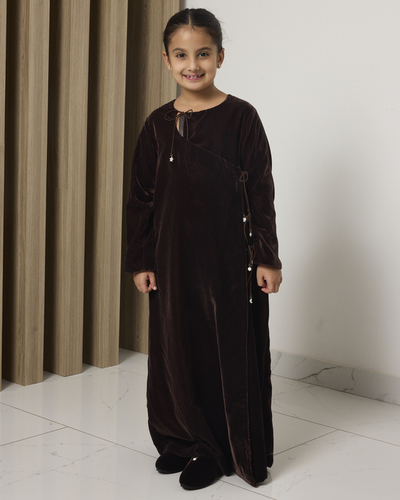 مخمل بني اطفال