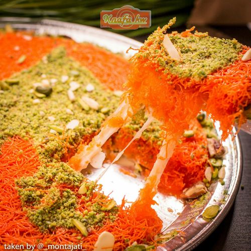 Malakiyah Ben Narin orang - Two layers of coarse kunafa 
 stuffed with cheese or cream or half cheese and half cream with nuts