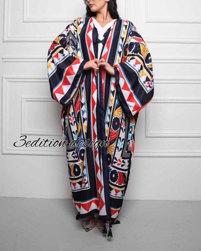 Bisht 11 - fabric Cotton 80%Polyester 20% Width is approximately 34 inches
The length is approximately 54 inches