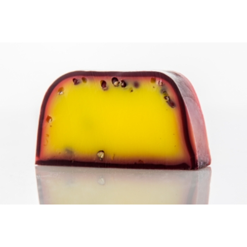 Passion Fruit - HANDMADE SOAP 100g  The offer includes more than 15 aromas which, through
colours and natural ingredients, create soaps with unique designs and aromas.
Our homemade soaps will refresh you and enhance your well-being each time you
use them. Choose any of our various aromas to give each day a particular
sensation. Every piece of soap is unique and handmade, as it is crafted
individually.