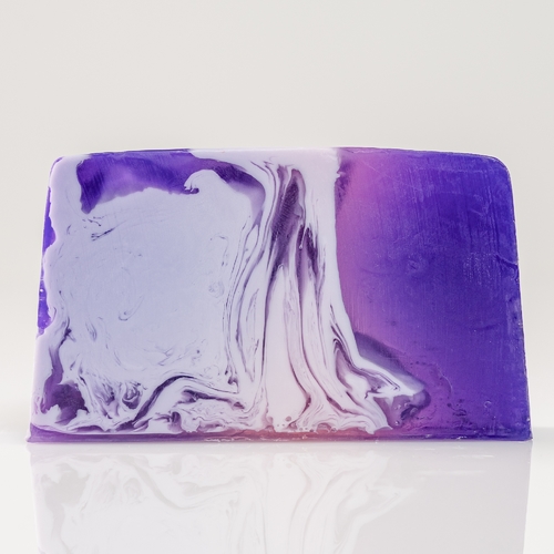 Bletilla  - Wild Berry - HANDMADE SOAP 100g  The offer includes more than 15 aromas which, through
colours and natural ingredients, create soaps with unique designs and aromas.
Our homemade soaps will refresh you and enhance your well-being each time you
use them. Choose any of our various aromas to give each day a particular
sensation. Every piece of soap is unique and handmade, as it is crafted
individually.