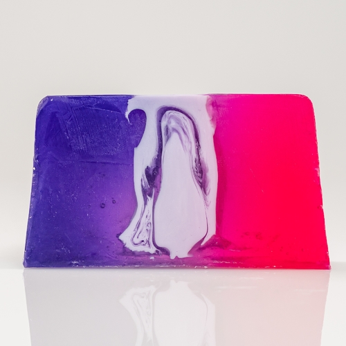 Bletilla  - Lavender - HANDMADE SOAP 100g  The offer includes more than 15 aromas which, through
colours and natural ingredients, create soaps with unique designs and aromas.
Our homemade soaps will refresh you and enhance your well-being each time you
use them. Choose any of our various aromas to give each day a particular
sensation. Every piece of soap is unique and handmade, as it is crafted
individually.