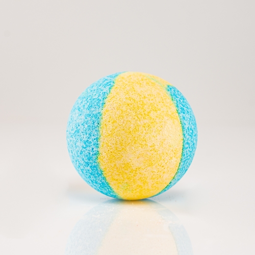 Sunlight - 1 of Bath Bombs  Immerse one bath bomb into your bathtub to fill your
bathroom with rich aromas and surround yourself with harmony. The offer
includes more than 40 aromas, which create a unique design through colours and
natural ingredients and guarantee highly relaxed bath time. The water with the
dissolved bath bomb becomes aromatic, making your skin nice and smooth.
Choose an aroma you enjoy, creating an emotional adventure while relaxing in a
bath every day!