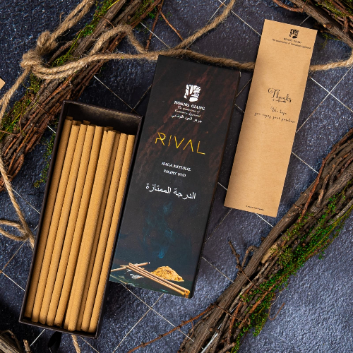 Oud Sticks - 20 sticks without stand 12 boxes

Natural incense sticks It is a ground natural incense mixed with vegetable dye in the form of sticks Eliminates the use of charcoal