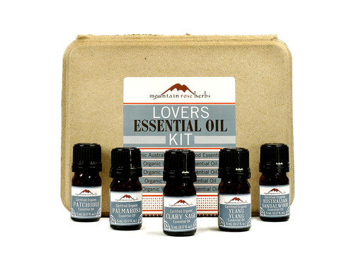 Lovers Organic Essential Oil Kit - Lovers Essential Oil Kit is a collection of earthy and sensual essential oils united to inspire closeness and affection. Let them envelop your senses to support a relaxed state of mind, bring about feelings of appreciation, and help open to our emotions. These oils can be used alone for personal aromatherapy, blended for dreamy massage oils, or used to craft heady and sensuous perfumes and body sprays. Each collection comes with storage tips for your essential oils, basic blending and dilution tips, and detailed essential oil descriptions including aroma notes, suggested uses, and blending ideas. Our essential oil kits are packaged in a recyclable clamshell that has not been bleached or dyed and contains no glue. They are molded from 100% recycled paper pulp. Each oil is packaged in a 5 mL bottle with an orifice reducer cap. Organic Australian sandalwood (Santalum spicatum) – A warm and resinous aroma with complex earthy notes that add beauty and depth to any blend with uplifting qualities.
Organic clary sage (Salvia sclarea) – The herbaceous and bitter-sweet clary sage has an intense aroma with floral notes that instills calm and feelings of relaxation.
Organic palmarosa (Cymbopogon martinii) – Fresh, sweet aroma with floral and citrus notes give palmarosa emotionally soothing qualities.
Organic patchouli (Pogostemon cablin) – Warm and earthy patchouli has notes of smoke and spice to help creating a harmonious atmosphere.
Organic ylang ylang (Cananga odorata) – Fabulously sweet ylang ylang has an intense floral aroma that supports closeness and a positive mood. Safety
Essential oils are very concentrated and highly volatile. Never use essential oils undiluted, in eyes or mucus membranes. Do not take internally unless working with a qualified healthcare practitioner. Keep away from children and pets. Before using perform a small patch test on your inner forearm or back. Apply a small quantity of properly diluted essential oil and cover with a bandage. If you experience any irritation use carrier oil or cream to further dilute the essential oil on the skin, and wash with soap and water. If no irritation occurs after 48 hours, it is safe to use on your skin.