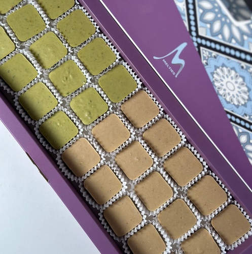 Melties  - Melties Chunks - 30 chunks of explosive flavor between premium chocolate, pistachio and peanut butter