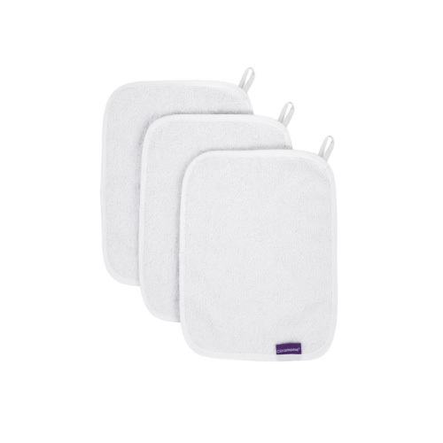 ClevaMama - Bamboo Baby Washcloth - Set 3PK - White - Baby Bath Essentials - ideal for baby bath time and 'top & tail'. Incredibly lightweight and super soft, this set of 3 baby washcloths are delicate touch for your baby's skin. Smooth Touch - made with silky soft bamboo fibre and cotton, naturally anti-bacterial and pH balanced. Easy Clean - handy loop for quicker drying. This Bamboo Washcloth is durable and machine washable, retaining texture and shape, ensuring they remain delicate and clean for your little one. Absorbent - bamboo fibre is more absorbent than standard cotton, and more comfortable and soft on your baby's delicate skin. Perfect Size - 25 x 25 cm with handy hanging loop. The colourful trims coordinate beautifully with our selection of ClevaMama® Apron Bath Towels in a range of four adorable colours in coral, blue, grey and white to match any style.