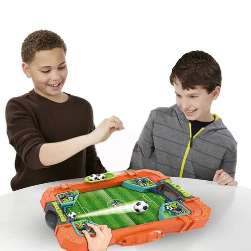 FOOTBALL-007-164 - THE SET INCLUDES A GAME BASE DESIGNED AS A SOCCER FIELD,WITH SCOREBOARDS AND LAUNCHERS FOR PLAYERS TO SHOOT THE BALL. FOR 3+ AGES