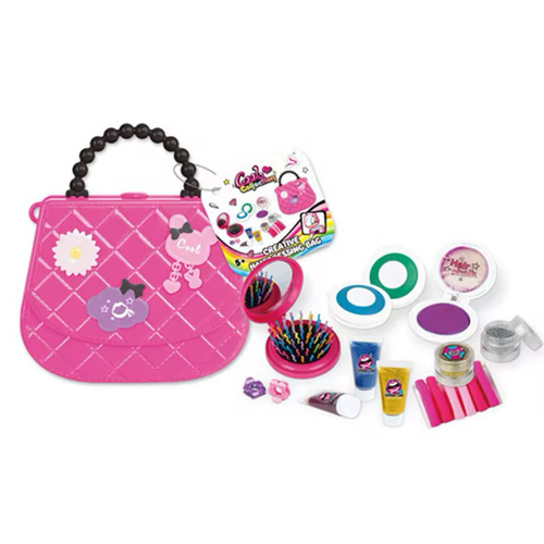 Cosmetic Collection/ VS2065 - Cosmetic Collection The products are designed to be safe and harmless. Contents in this package: 4 lip gloss 3 eye shadow 2 Glitter eye shadow 2 Lip Oil 1 Blush 1 comb 1 mirror 3 Brush 1 hand bag 1 powdered puff Rocommended for children 5 years and older