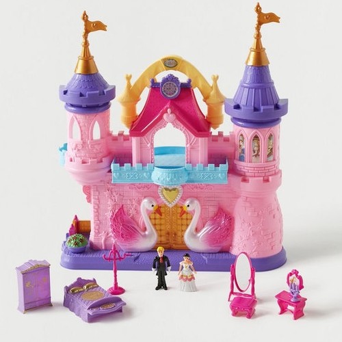 DREAM CASTLE-VS2208 - feature adds to the fun. The dreamy play scenarios will boost your child's imagination and promote endless engagement. This set is made from high-quality material for 3+ ages
