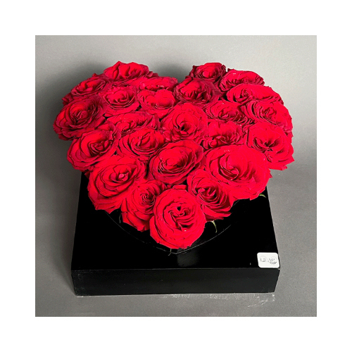 New Heart - A wooden box with heart shape red roses.
 Height: 16cm  Width: 25cm  Sell by: Quantity