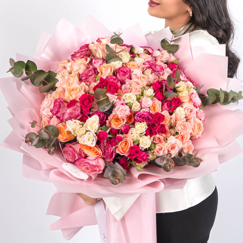 Amelia - All pink & peach gorgeous XL bouquet.  Height 90  Width 80  
 If this is a gift please add


 Receiver Name & Number 


Card Massage in the special direction  Please note as with all natural products there may be slight variances in colour.