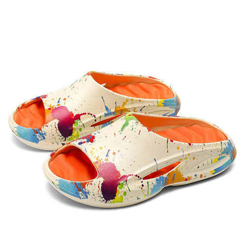 BEACH SANDALS / MS-0001 - Slippers for men in summer, non-slip and odor-resistant, stepping on shit, ins internet celebrity, wearable, outdoor soft-soled sports beach sandals Color: 2053 Beige Size: 38-39, 40-41, 42-43, 44-45