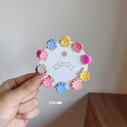 10 PIECES SMALL HAIRPINS / KA-0147 - SMALL HAIRPINS FOR GIRLS 10 PIECES Color: Pointed Star, Mickey, Daisy, Petal Flower