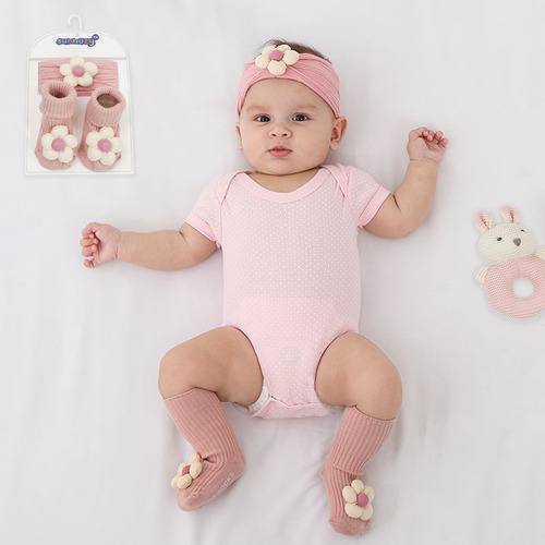 HEADBAND AND SOCKS SET / BB-0001 - CUTE HEADBAND AND SOCKS SET FOR BABIES Model: 0-6 months Color: Lace Bow, Yellow Butterfly, Crown Purple