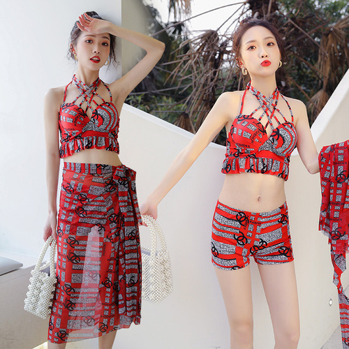 THREE-PIECE BIKINI SWIMSUIT / WD-0061 - THREE-PIECE BIKINI SWIMSUIT Color: Red Size: Medium