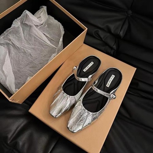 COLOR SILVER METAL BUCKLE PLEATED SHOES / WS-0020 - COLOR SILVER METAL BUCKLE PLEATED SHOES