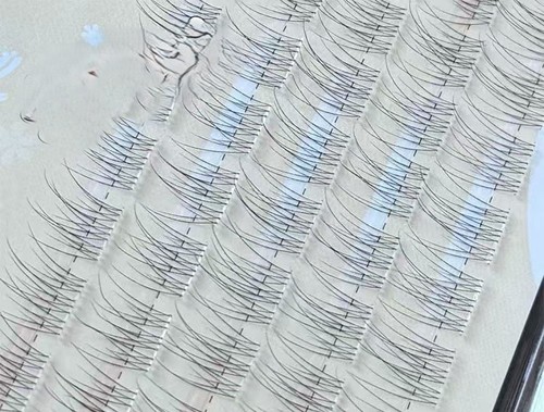 RAW FISHTAIL EYELASHES 6 ROWS OF 36 CLUSTERS / MU-0014 - RAW FISHTAIL EYELASHES 6 ROWS OF 36 CLUSTERS STEMLESS AND GLUE-FREE