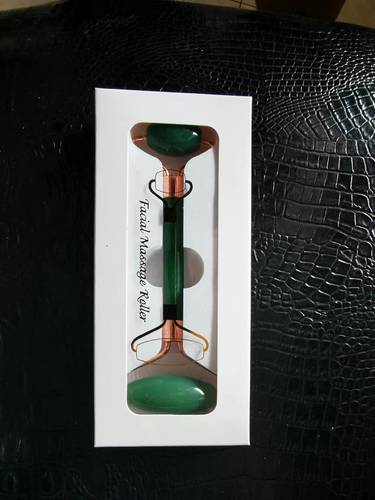 FACIAL DOUBLE-HEAD JADE ROLLER / MU-0057 - Color: Jade