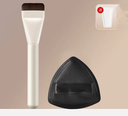 MAKEUP BRUSH FLAT HEAD / MU-0075 - CONCEALER AND CONTOUR Color: White