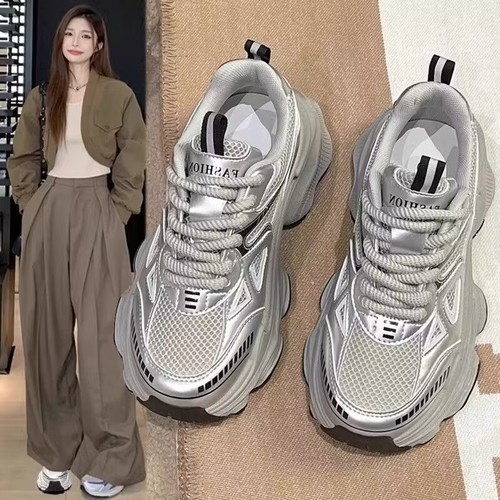 LIGHTWEIGHT SPORTS CASUAL SHOES / WS-0047 - Color: Silver Size: 39, 40