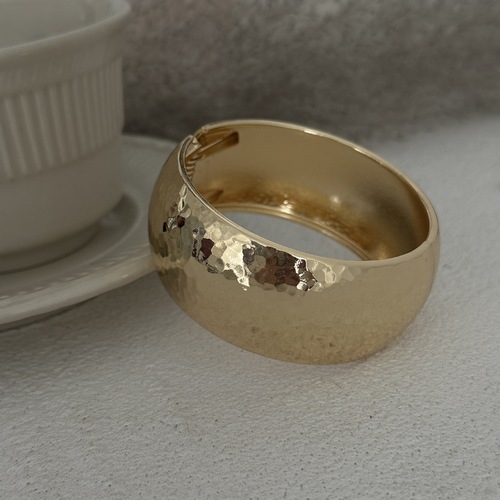 BRACELET FOR WOMEN / WA-0088 - Trend metal glossy bracelet Color : Gold 5 362367
