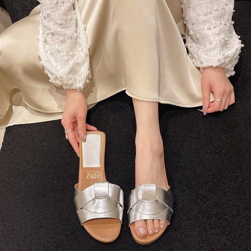 WOMEN’S FLAT SANDALS / WS-0111 - COLOR SILVER