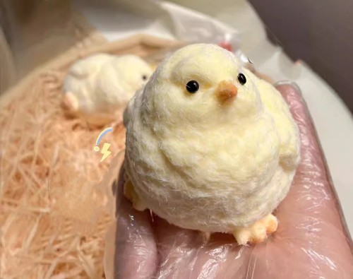 TOY CHICKEN PINCHING MUSIC / TY-0007 - Pinching music to relieve stress