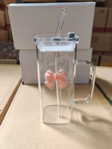 TRANSPARENT GLASS WITH COLORFUL STRAW AND COVER / KN-0153 - COLOR PINK BOW CAPACITY 400ML