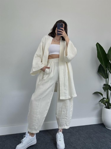TWO PIECE SET LONG SLEEVE SHIRT AND PANTS / WD-0526 - COLOR WHITE