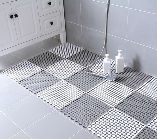 BATHROOM FLOOR MATS / BR-0069 - COLOR LIGHT GRAY AND WHITESIZE 30X30CMNON SLIP BATHROOM MATS