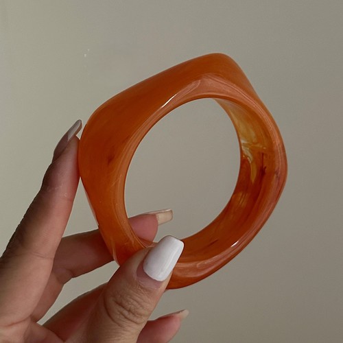 ACRYLIC FASHION BRACELET / WA-0242 - PER PIECE COLOR: ORANGE