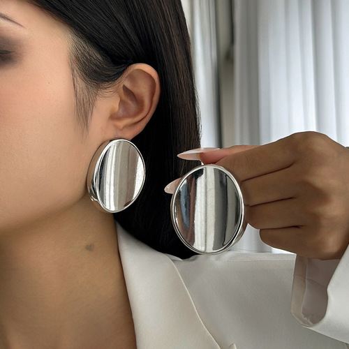 GLOSSY EARRINGS / WA-0267 - COLOR: 04 WHITE (K3494)