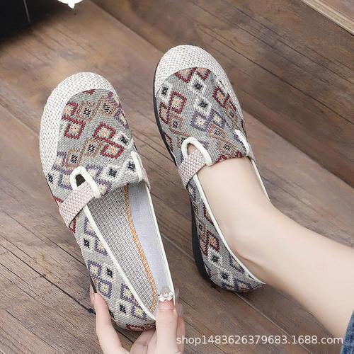 WOMEN'S SHOES WS-0226 / S110 - CASUAL SLIP-ON SNEAKERS