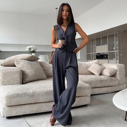 WOMEN’S SLEEVELESS VEST AND WIDE-LEG PANTS SET / U63 - Color gray