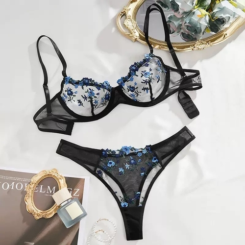 TWO-PIECE EMBROIDED LINGERIE SET / U369A - Black and blue floral embroidered lingerie set