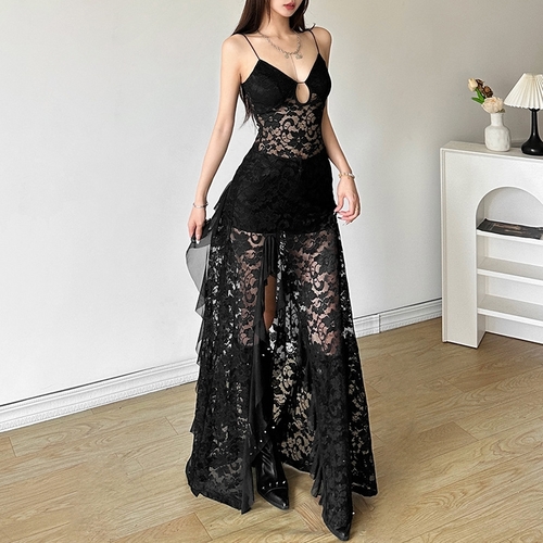 WOMEN'S LACE MAXI DRESS / U384 - Color black