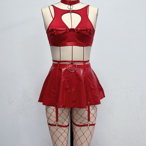 WOMEN'S LINGERIE SET / RED U440 - Red latex lingerie
